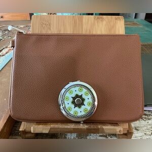 Thirty-One Jewell Zip Clutch
Makeup Cosmetics Jewelry, with mirror!  Bra…